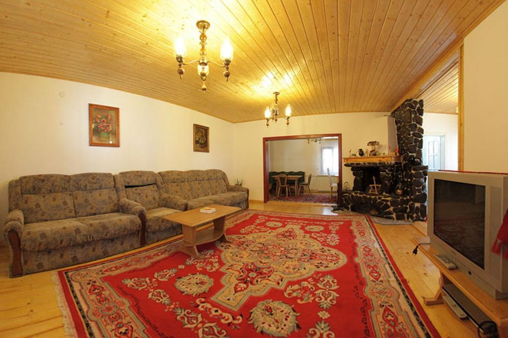 Pensiunea Flori De Camp Vatra Dornei Oda fotoğraf